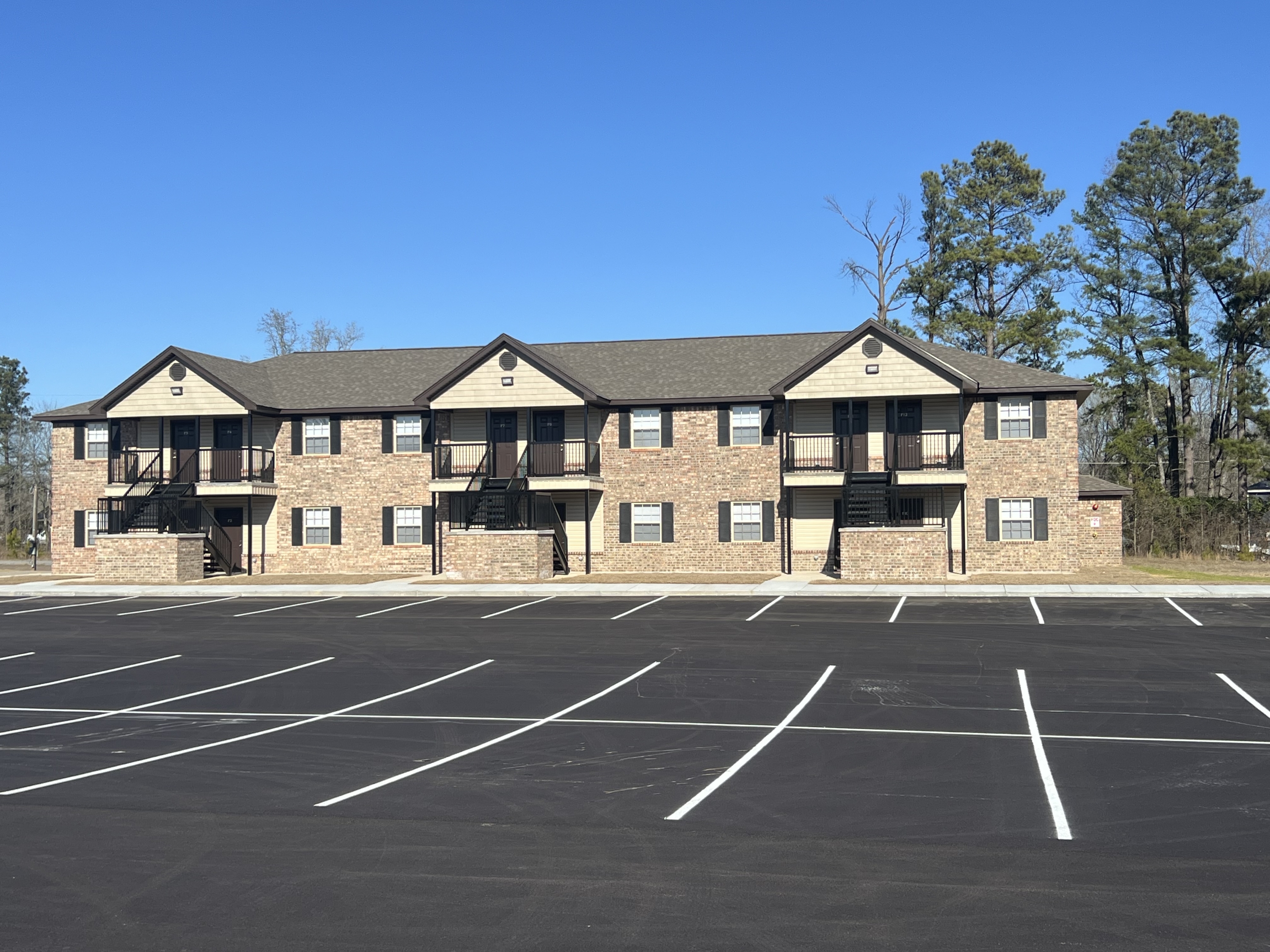 800 W. Hoadley Road, Apt. 8B